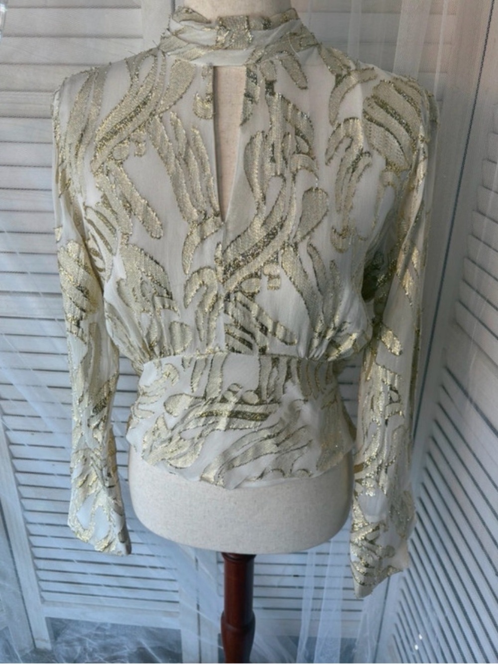 Parker NY Metallic Gold Lurex Smocked Blouse V-Neck Top S - Picture 3 of 7